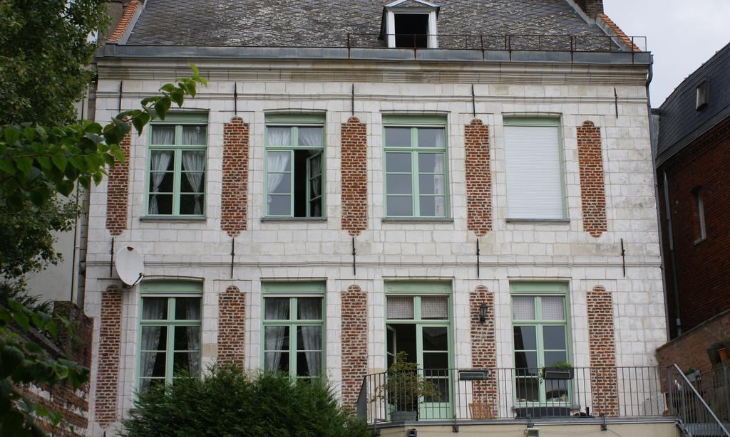 La Cour Des Carmes Acomodação com café da manhã Arras Exterior foto
